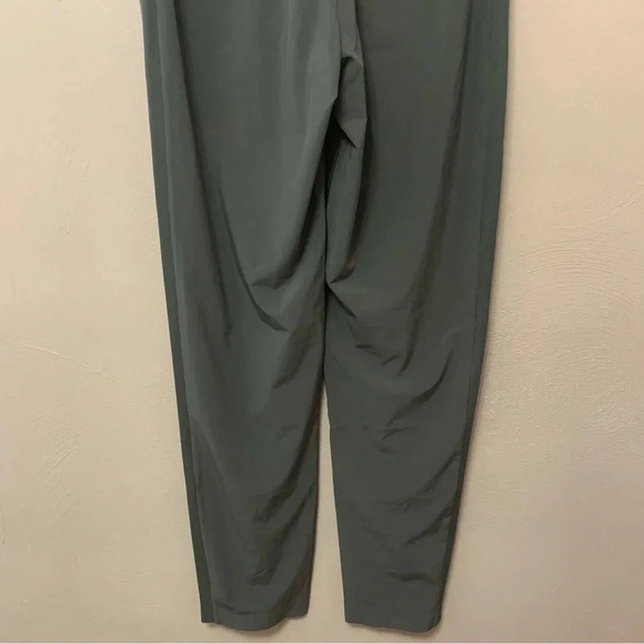 Athleta Brooklyn Ankle Pant in Gray Size 4 Tall - Picture 8 of 11